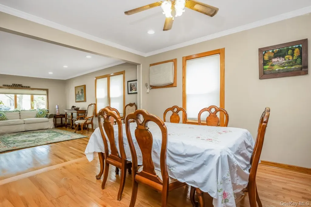 88-68 Commonwealth Boulevard Bellerose NY 11426
