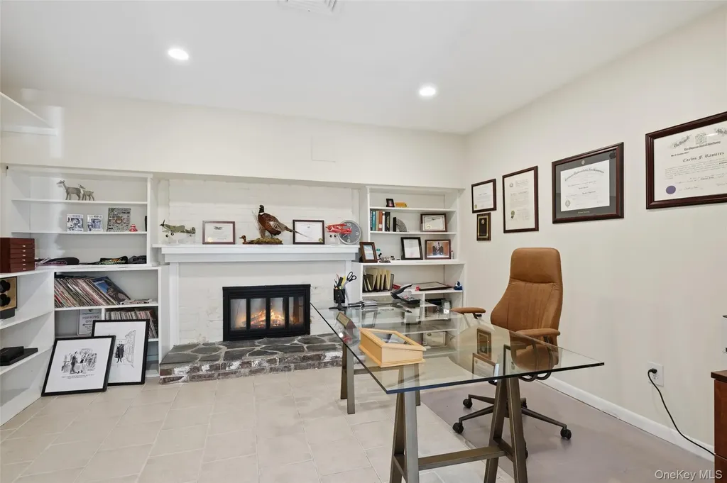 19 Skyview Drive Armonk NY 10504