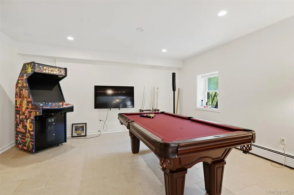 19 Skyview Drive Armonk NY 10504