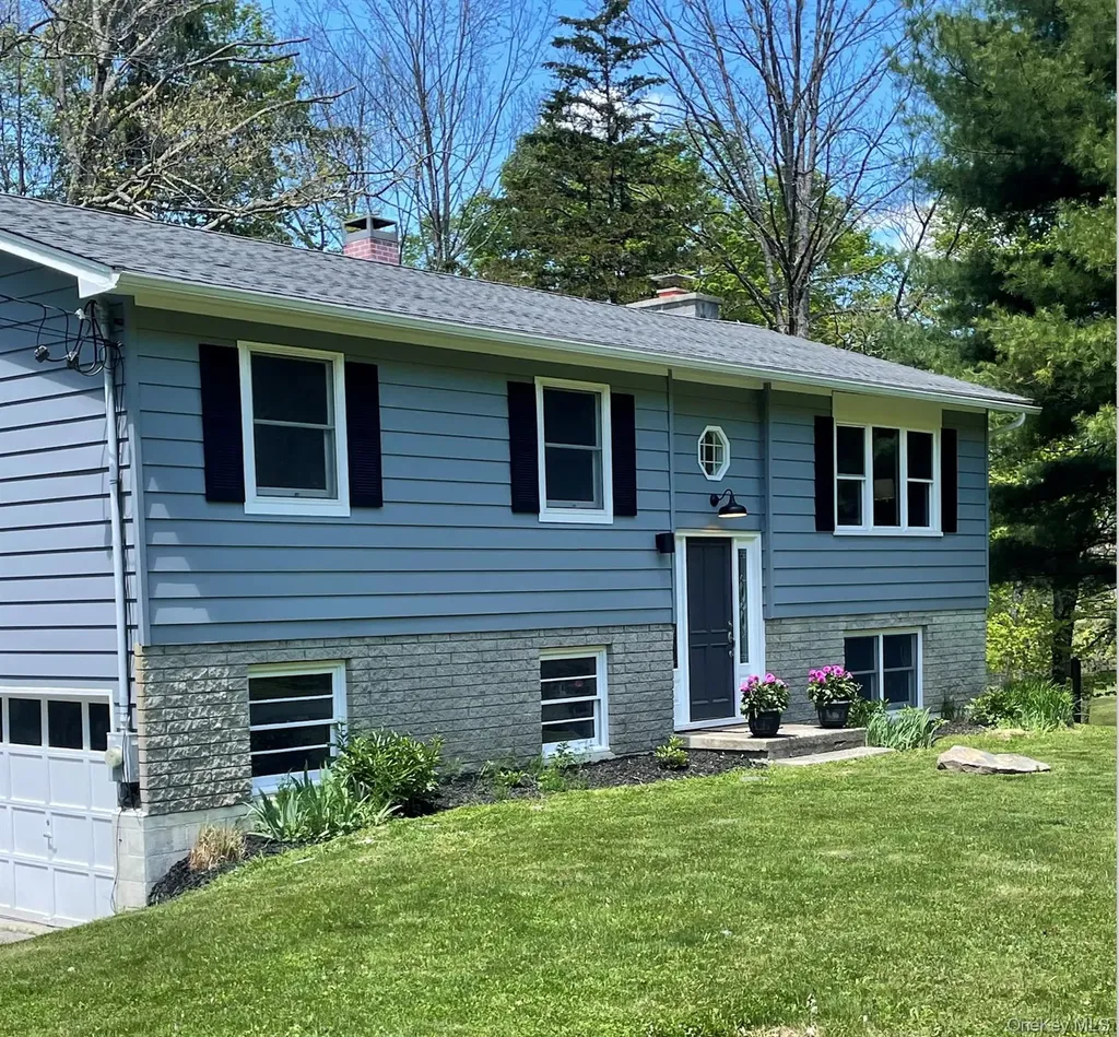 929 Centre Road Rhinebeck NY 12580