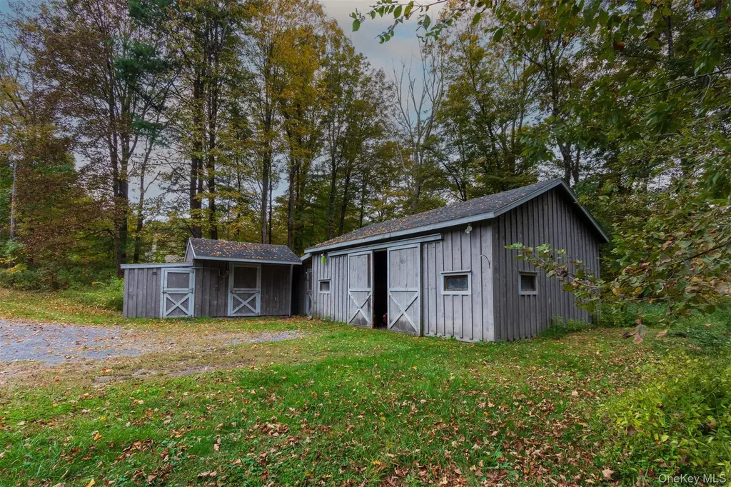 929 Centre Road Rhinebeck NY 12580