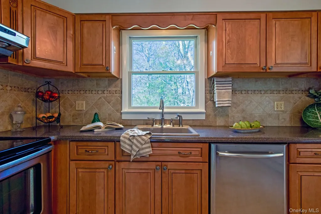 929 Centre Road Rhinebeck NY 12580