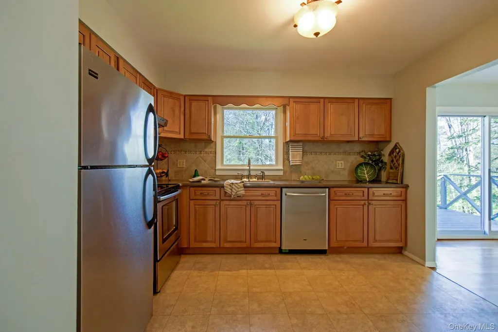 929 Centre Road Rhinebeck NY 12580