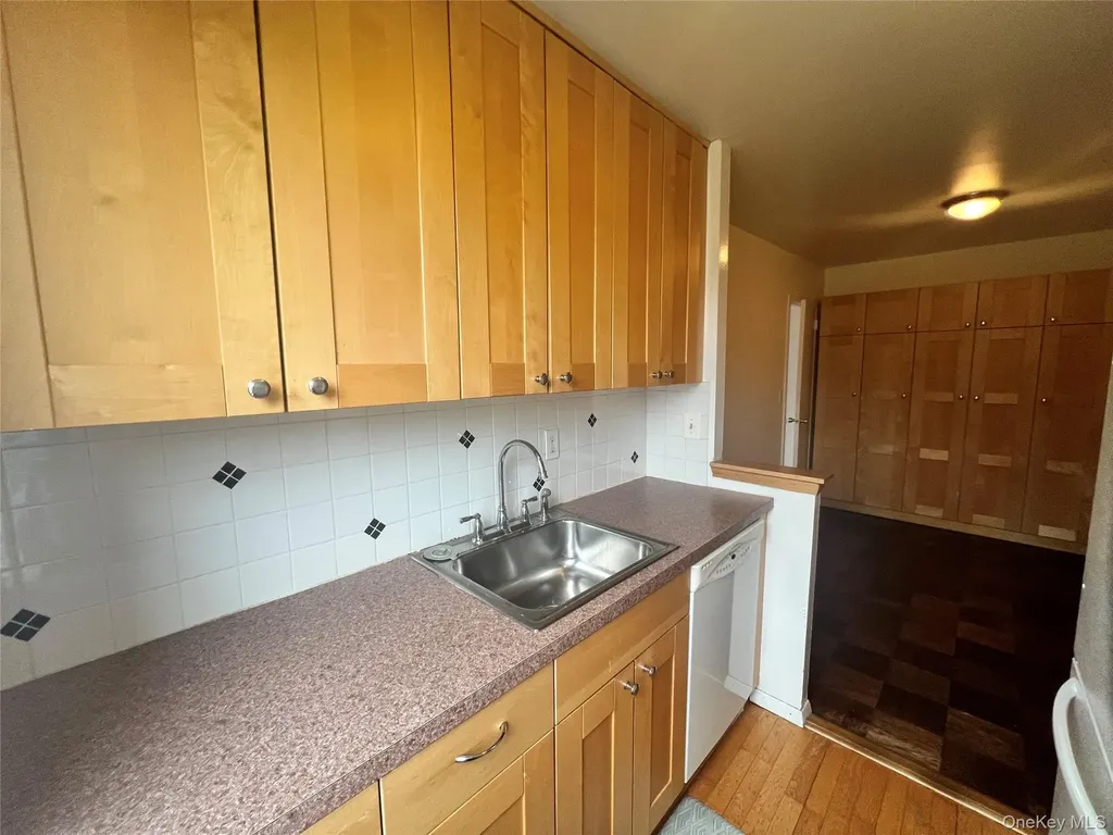 35 Stewart Mount Kisco NY 10549
