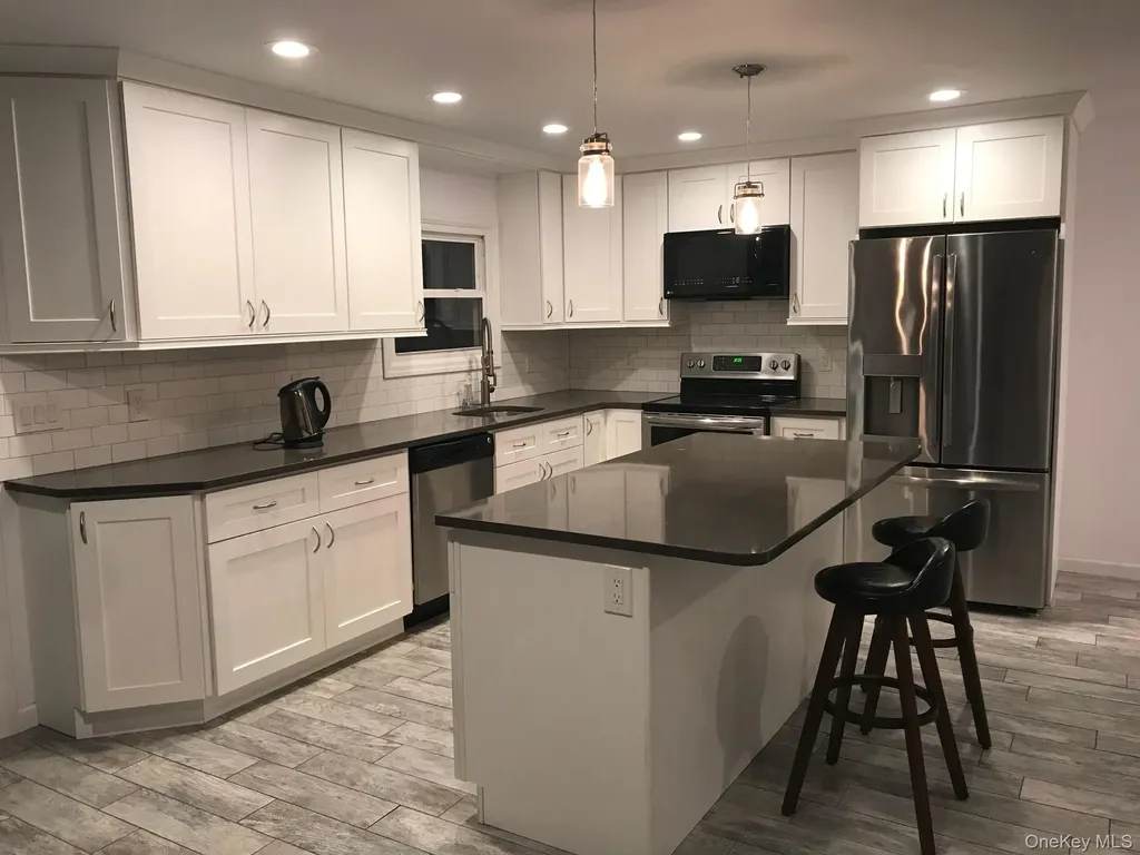18 Gamay Court Commack NY 11725