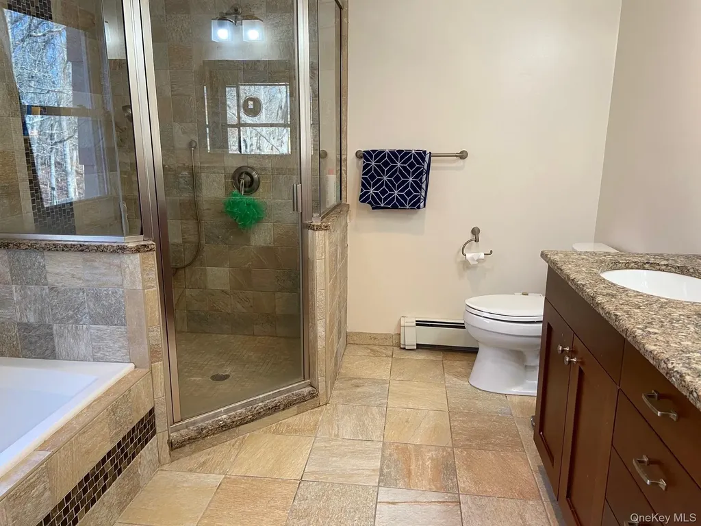 18 Gamay Court Commack NY 11725