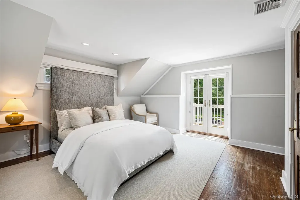 92 Beach Lane Westhampton Beach NY 11978