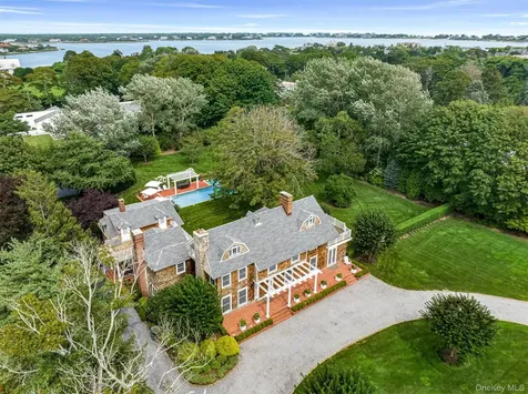92 Beach Lane Westhampton Beach NY 11978