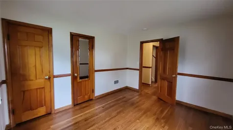 156 Doris Street Port Ewen NY 12466