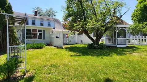 156 Doris Street Port Ewen NY 12466