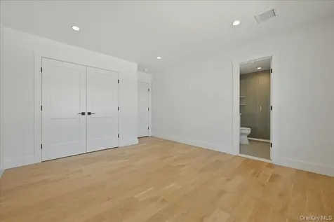 72 Cypress Lane Westbury NY 11590