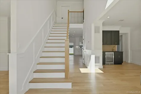 72 Cypress Lane Westbury NY 11590