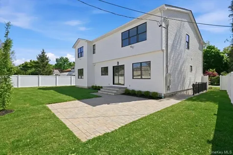 72 Cypress Lane Westbury NY 11590
