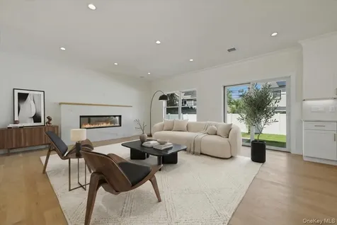 72 Cypress Lane Westbury NY 11590