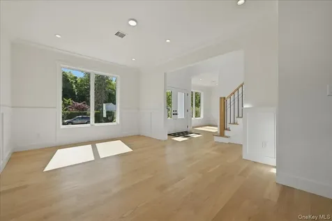 72 Cypress Lane Westbury NY 11590