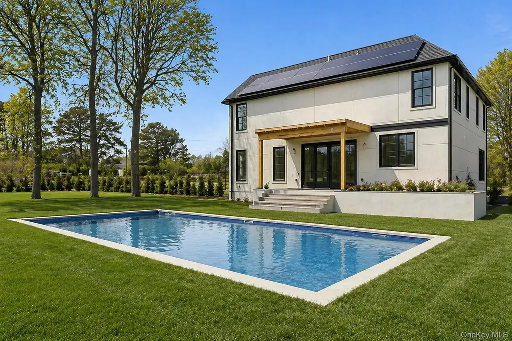 14 Ridge Road Southampton NY 11968