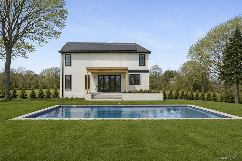14 Ridge Road Southampton NY 11968