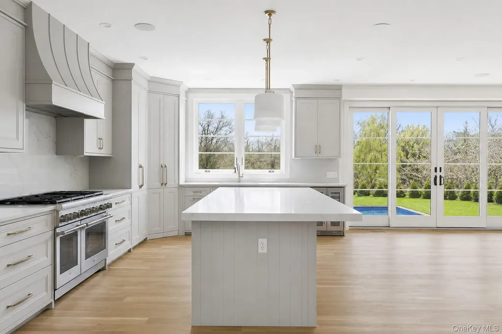 14 Ridge Road Southampton NY 11968