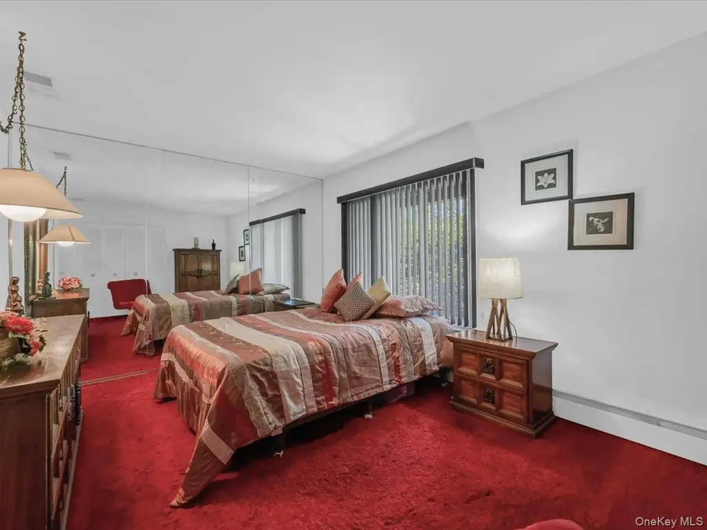 21 Halston Lane Coram NY 11727