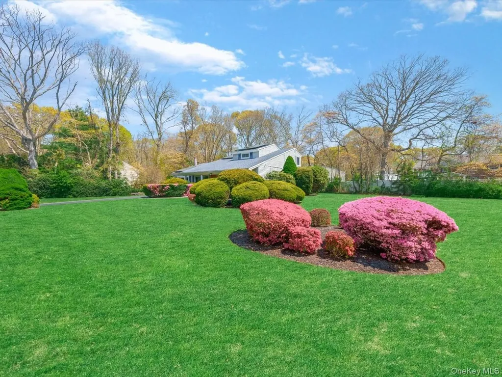 21 Halston Lane Coram NY 11727