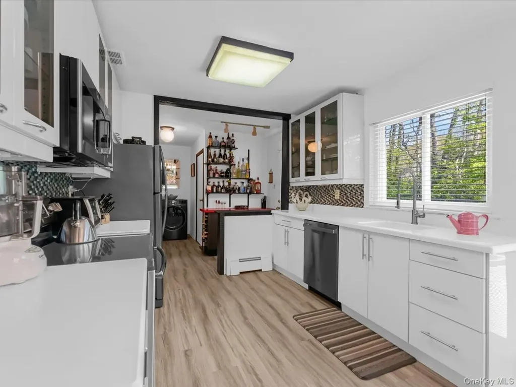 21 Halston Lane Coram NY 11727