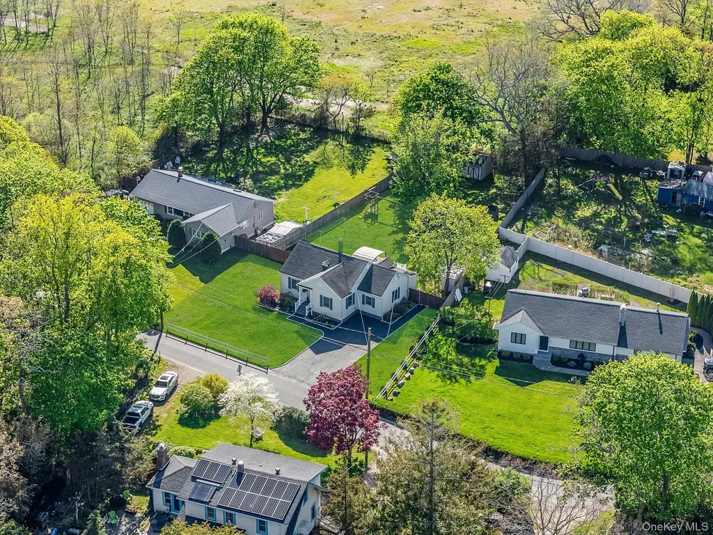 66 Hedges Road East Patchogue NY 11772