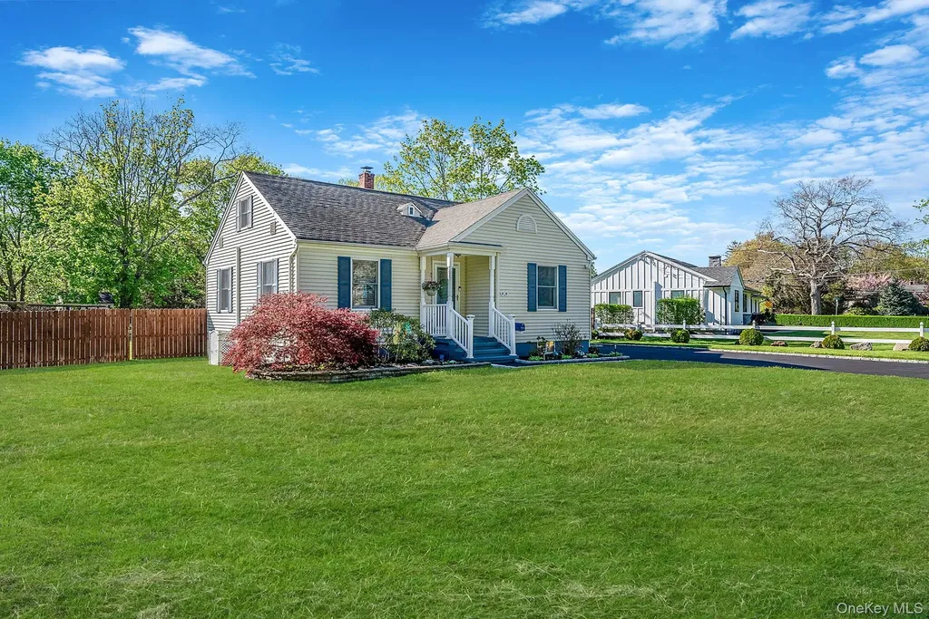 66 Hedges Road East Patchogue NY 11772