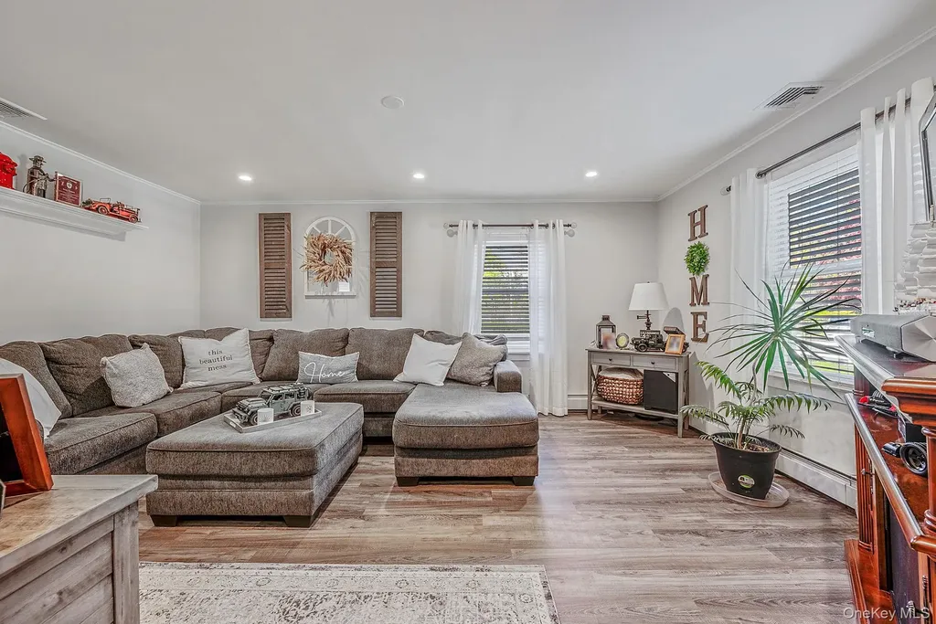 66 Hedges Road East Patchogue NY 11772