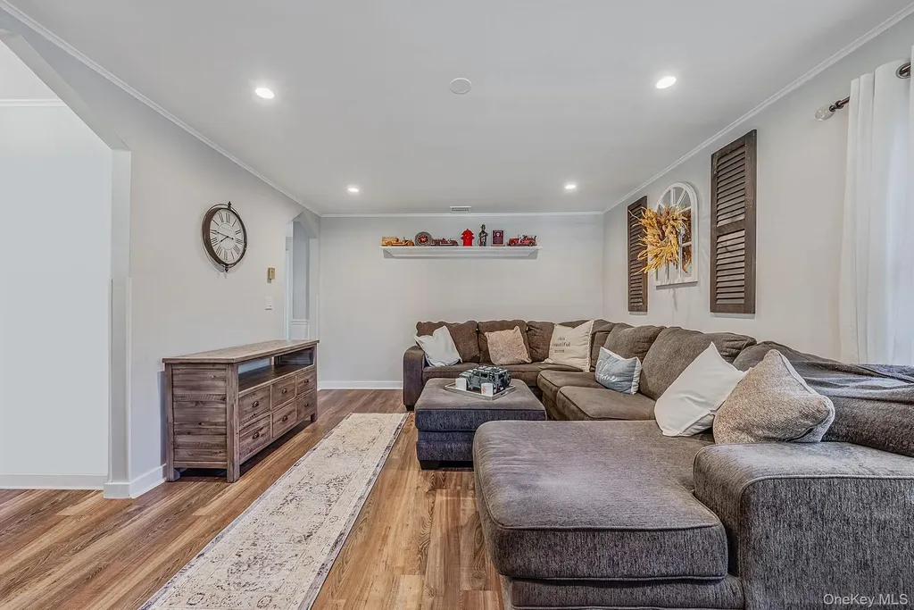 66 Hedges Road East Patchogue NY 11772