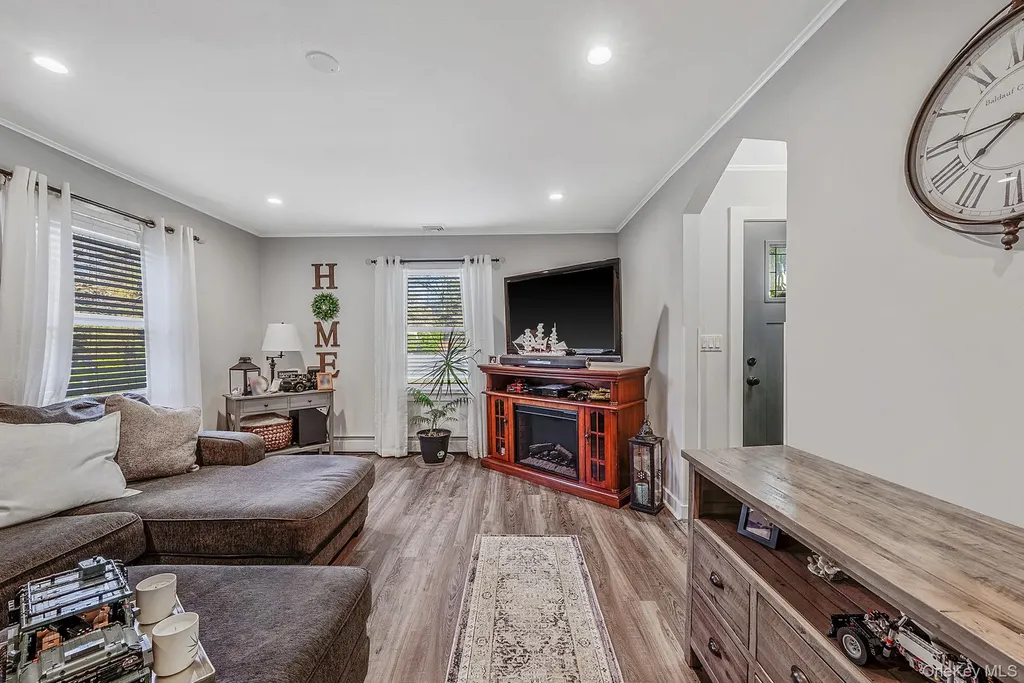 66 Hedges Road East Patchogue NY 11772