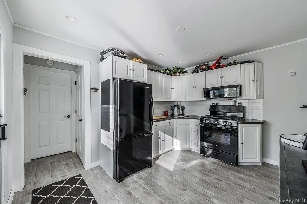 66 Hedges Road East Patchogue NY 11772