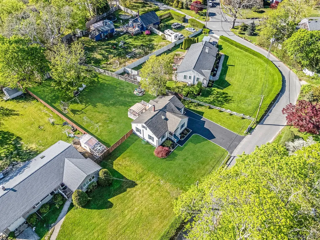66 Hedges Road East Patchogue NY 11772