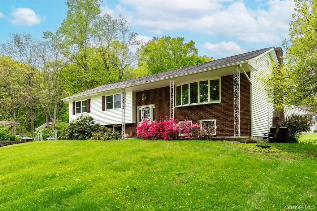 323 Freetown Highway Wallkill NY 12589