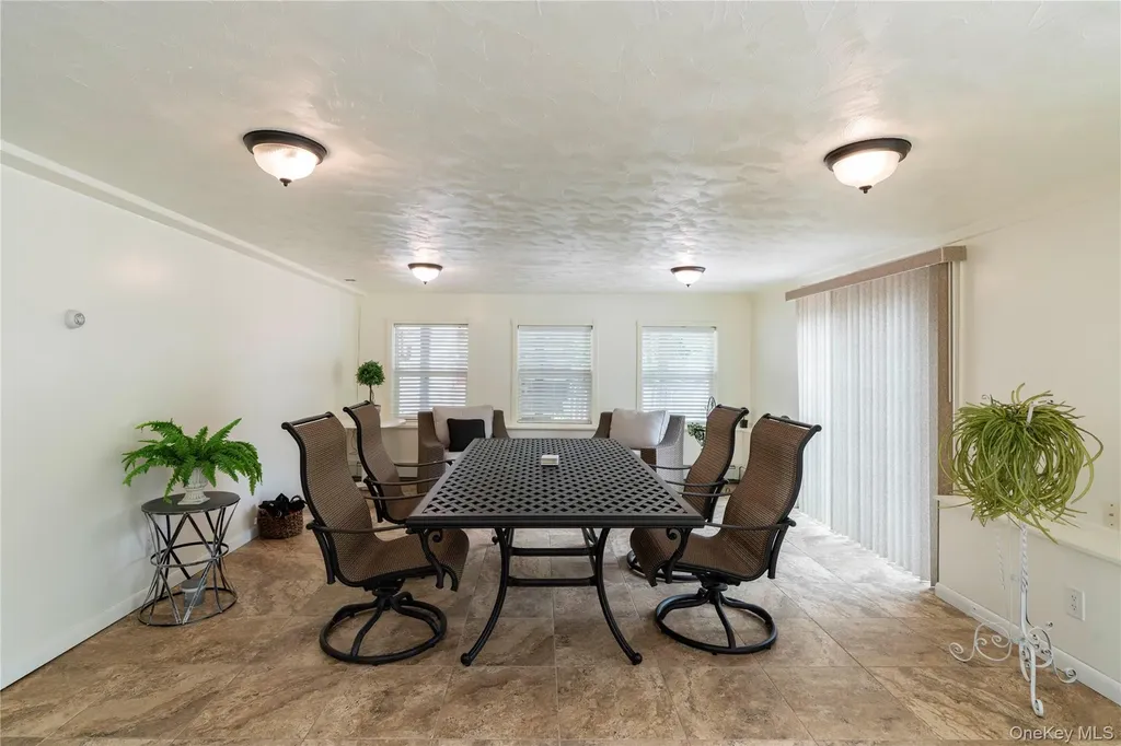 323 Freetown Highway Wallkill NY 12589