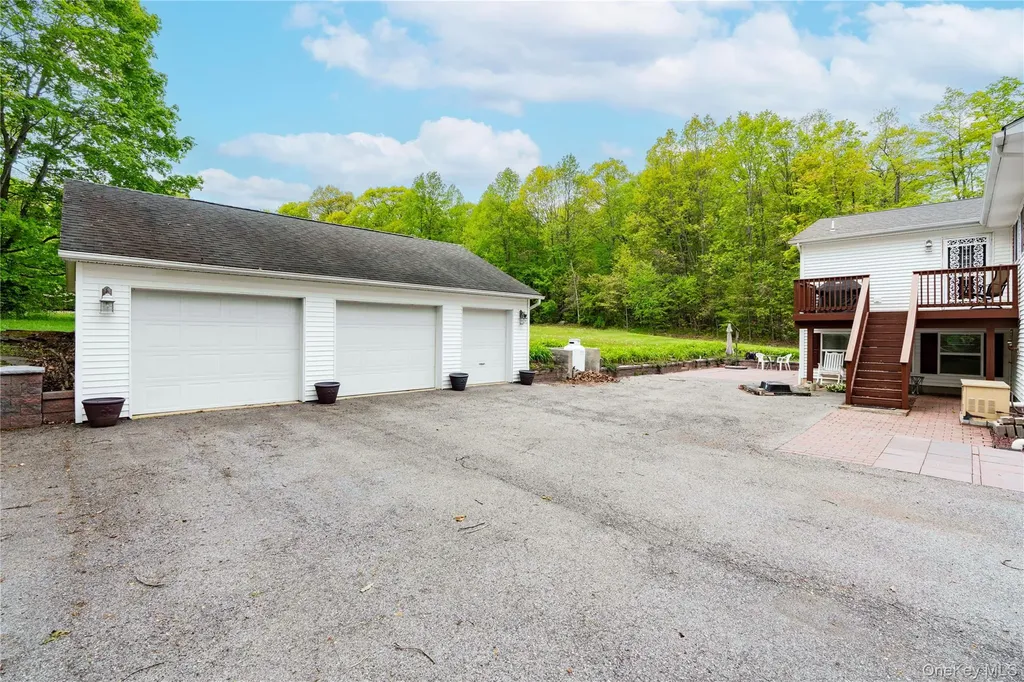 323 Freetown Highway Wallkill NY 12589