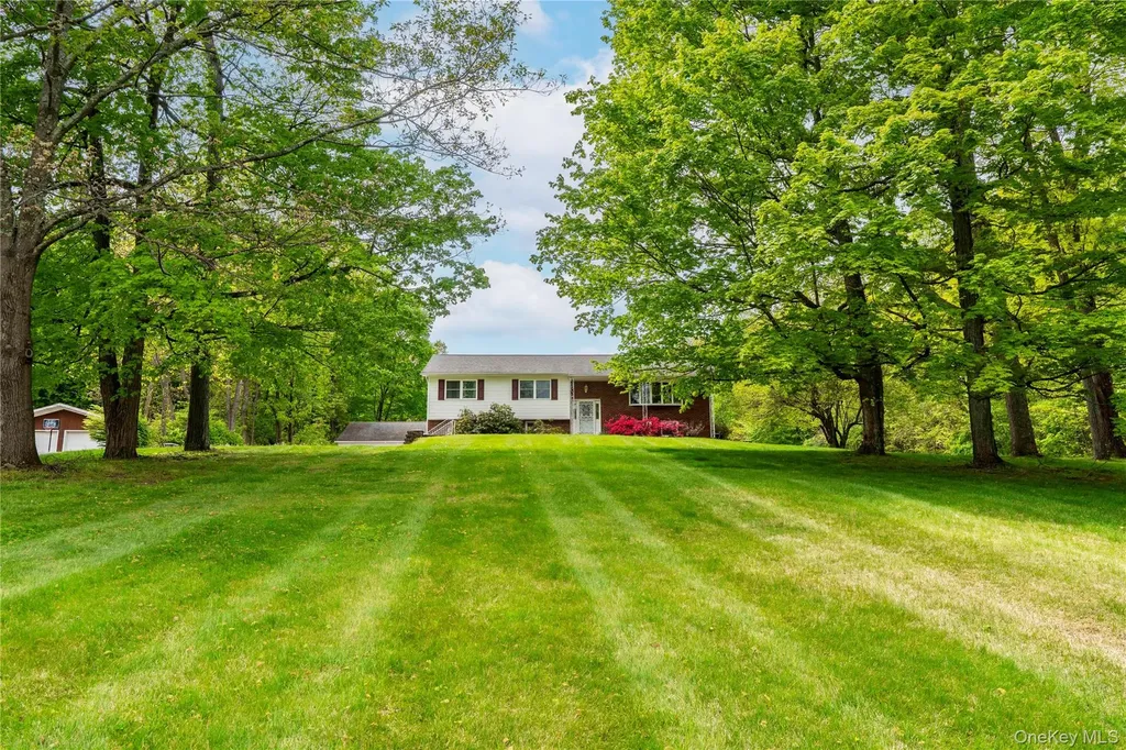 323 Freetown Highway Wallkill NY 12589