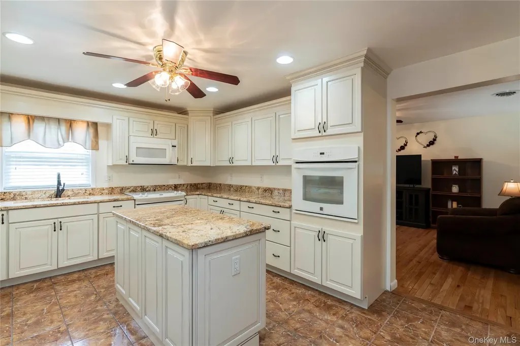323 Freetown Highway Wallkill NY 12589
