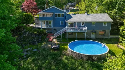 392 Oscawana Lake Road Putnam Valley NY 10579