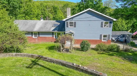 392 Oscawana Lake Road Putnam Valley NY 10579