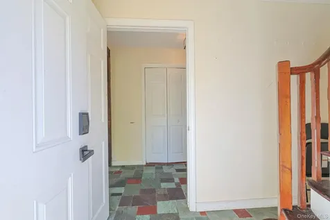 392 Oscawana Lake Road Putnam Valley NY 10579