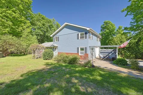 392 Oscawana Lake Road Putnam Valley NY 10579