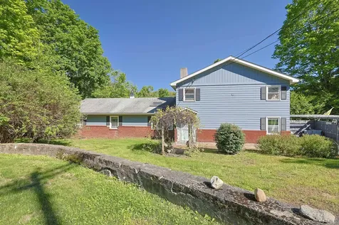 392 Oscawana Lake Road Putnam Valley NY 10579