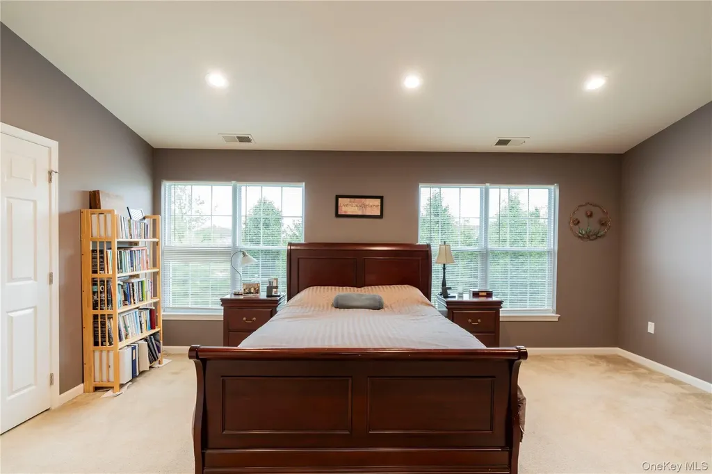908 Huntington Drive Fishkill NY 12524