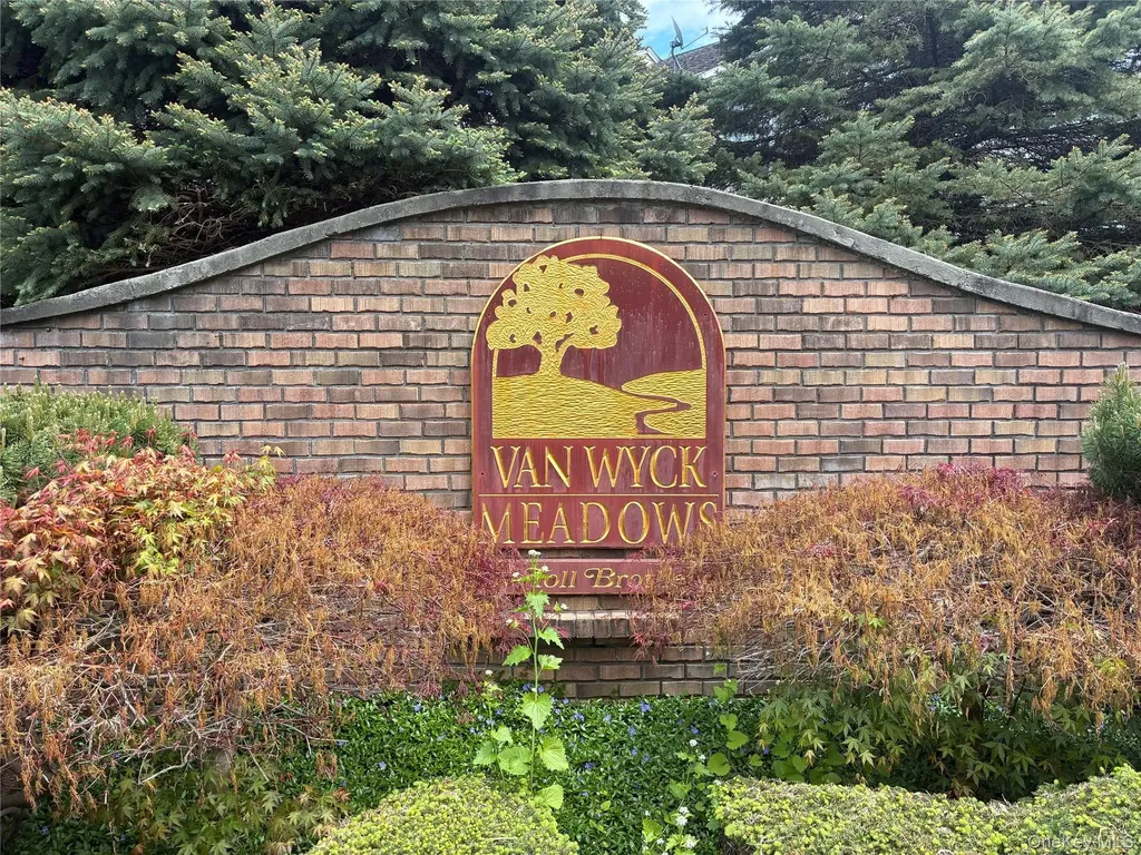 908 Huntington Drive Fishkill NY 12524