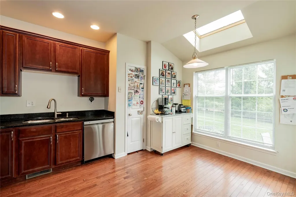 908 Huntington Drive Fishkill NY 12524