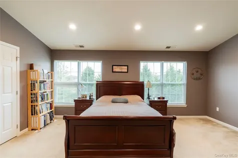 908 Huntington Drive Fishkill NY 12524