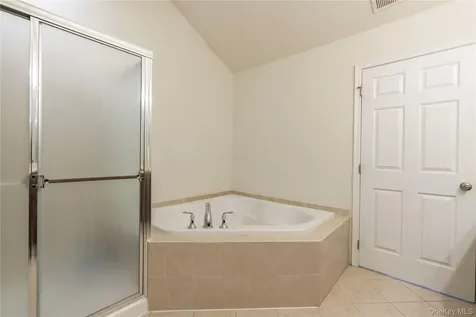 908 Huntington Drive Fishkill NY 12524