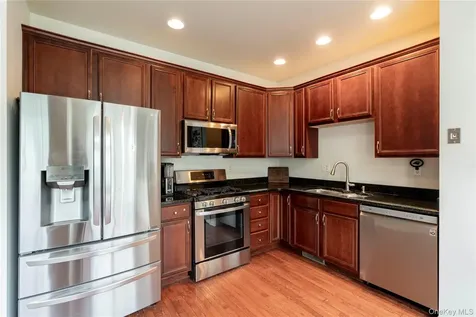 908 Huntington Drive Fishkill NY 12524