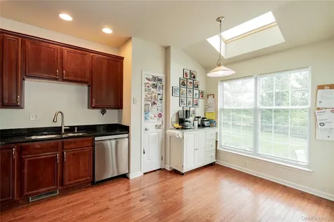 908 Huntington Drive Fishkill NY 12524