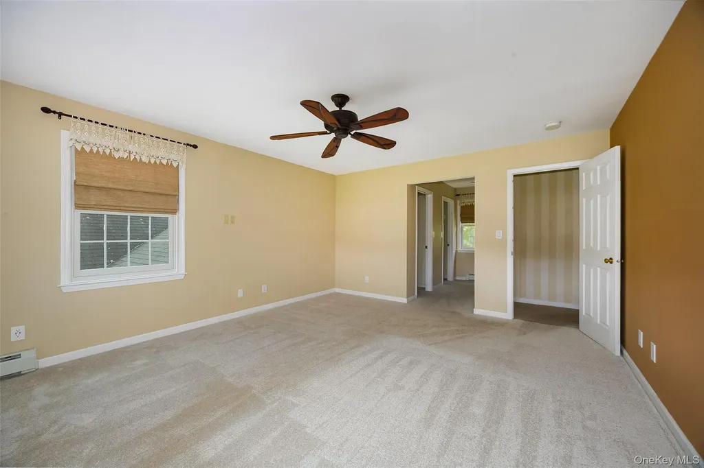 76 Rockledge Drive Pleasant Valley NY 12569